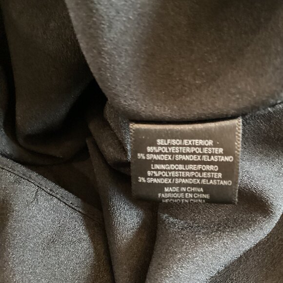 Wayf Top Size Medium Velvet Posie Lace-Up Deep V Cami Black Blouse - Picture 7 of 7